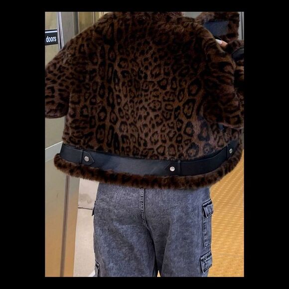 Leopard Print Faux Fur Faux Leather Jacket - Picture 5 of 7